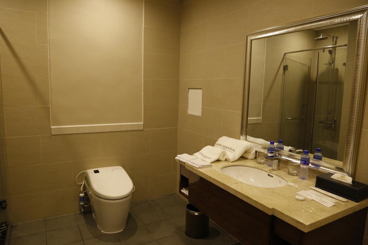 Royal Mountain Hotel ウランバートル エクステリア 写真