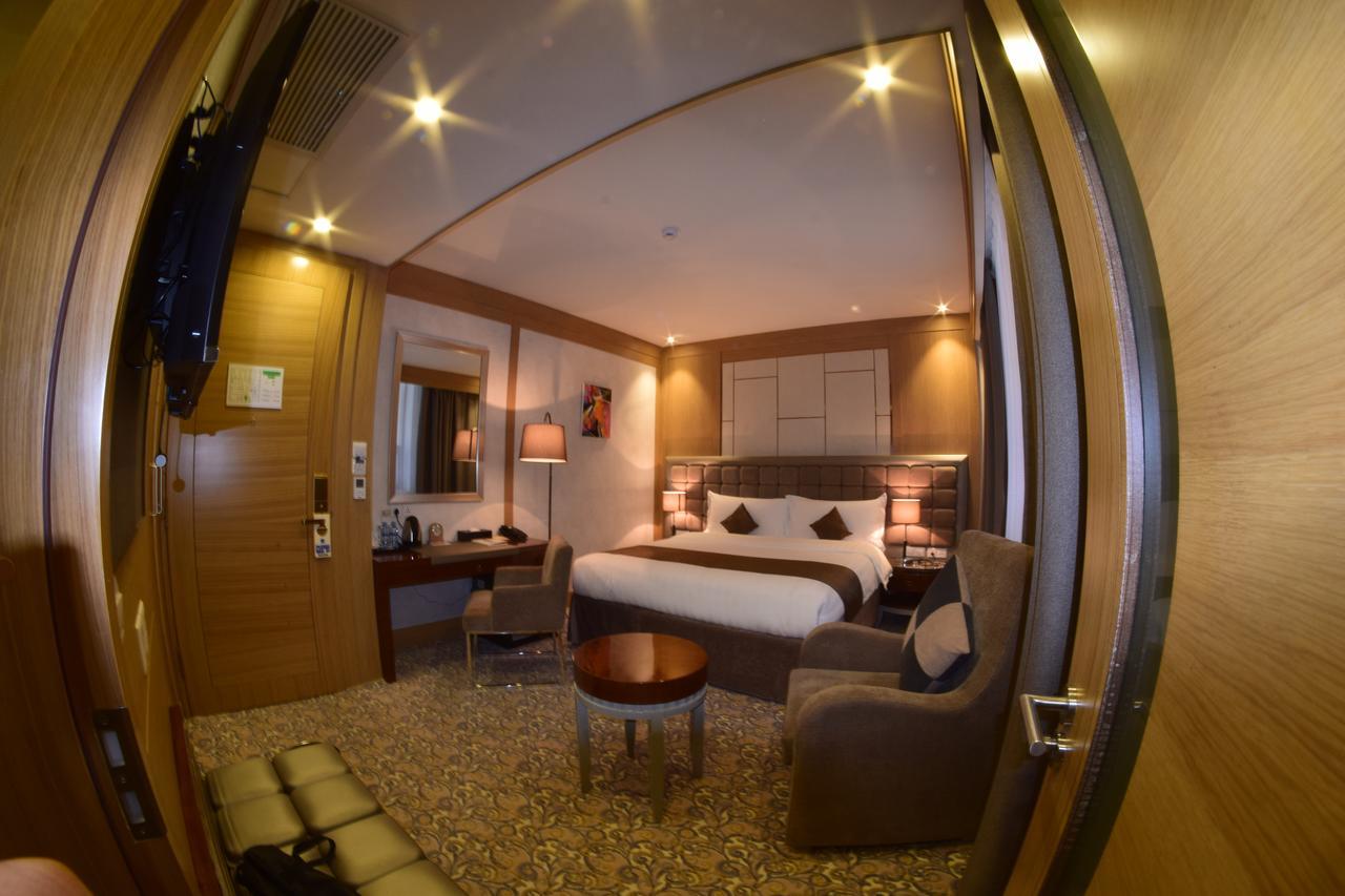 Royal Mountain Hotel ウランバートル エクステリア 写真