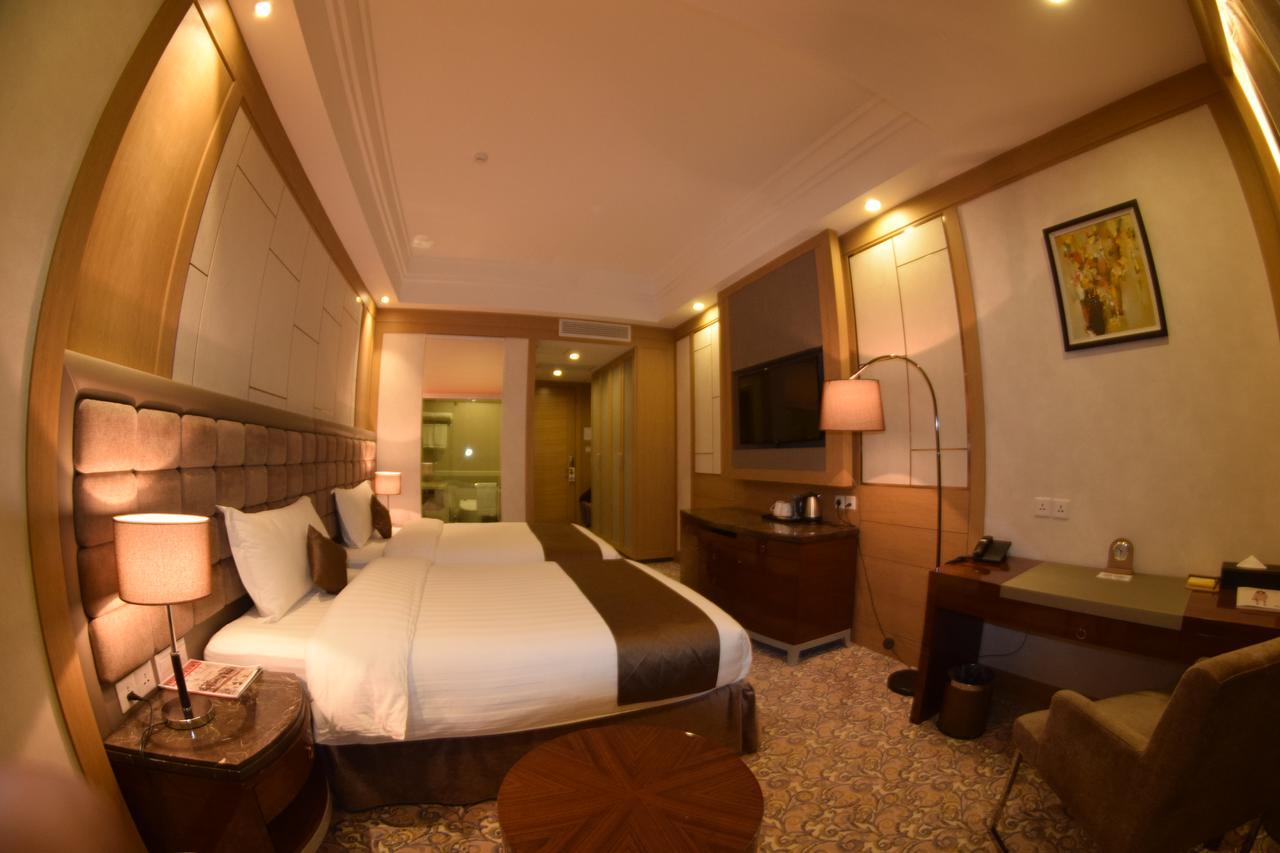 Royal Mountain Hotel ウランバートル エクステリア 写真